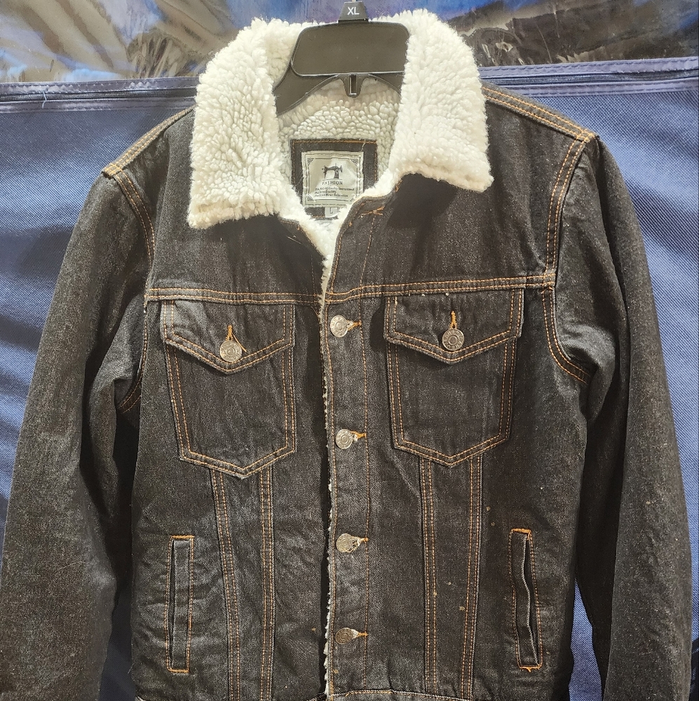Fashion Cowboy WearSherpa Lined Denim Jacket